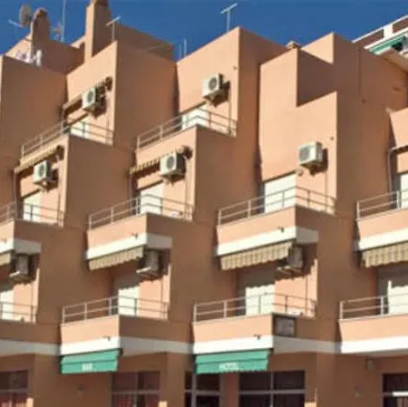 Hotel L'escala 2*