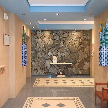 Hotel L'escala 2*